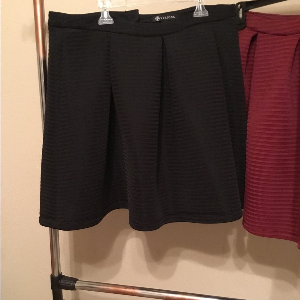 2 Versona skirts